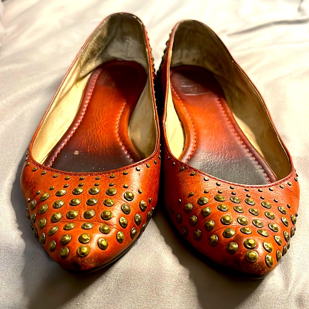 Red leather studded Frye slip-ons flats shoes sz 7.5